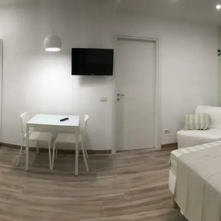 Lägenhet La Casa Del Torchio Lecco
